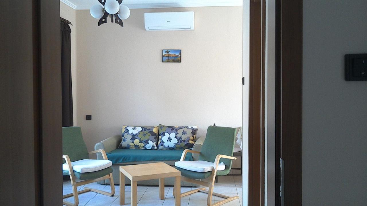 Balatonpart-Lak Apartment Balatonfenyves Luaran gambar
